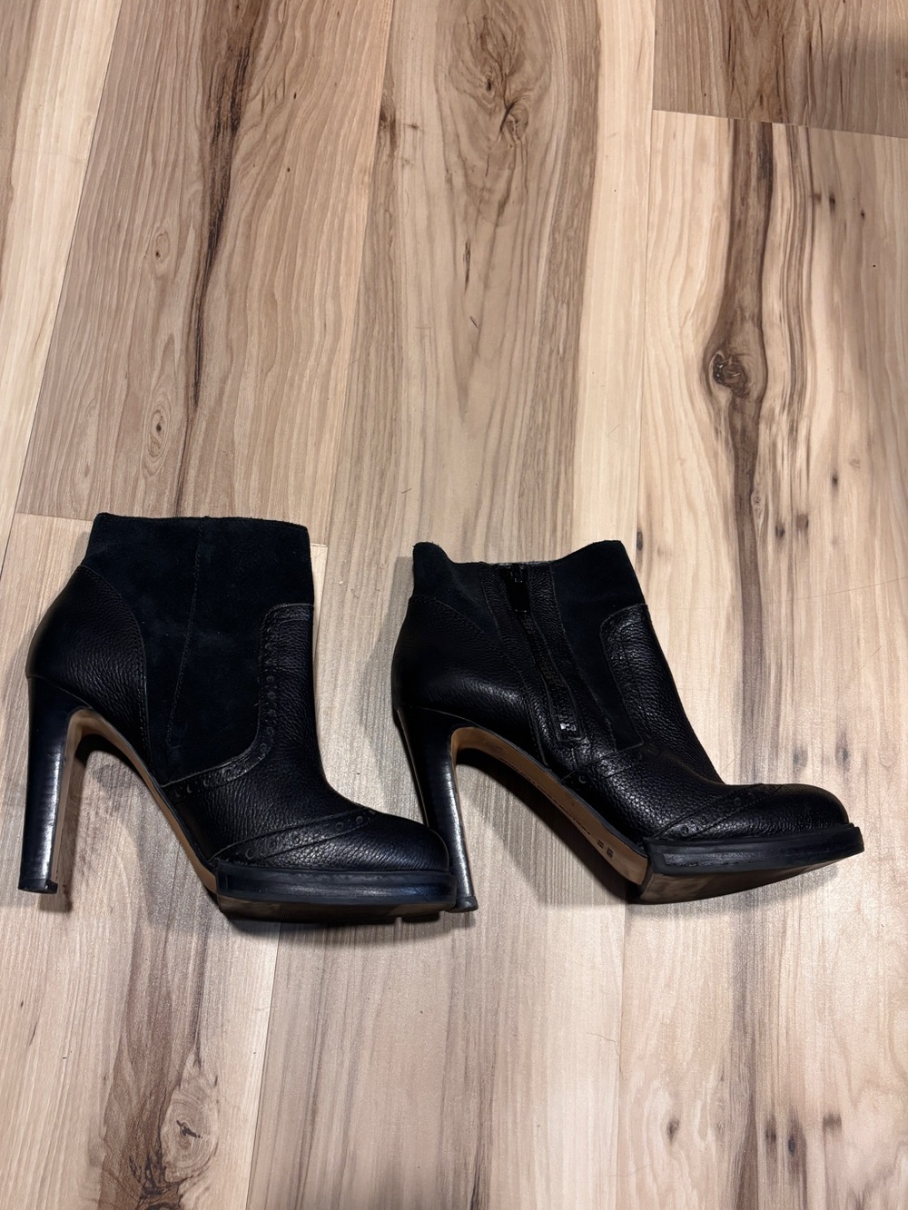 French Connection Black Leather Suede Ankle Strap Heels Zip Round Toe 8 38.5